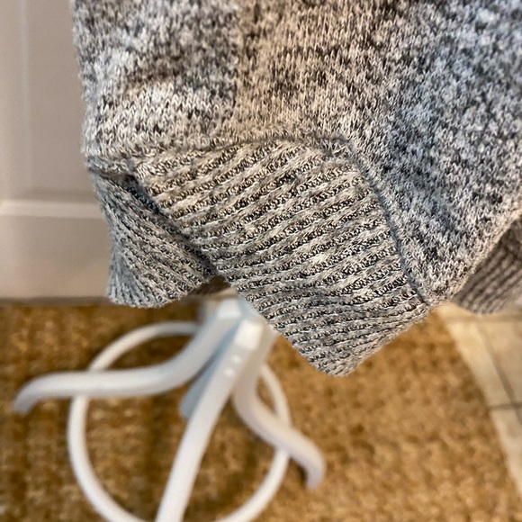 Maurices Color Block Top LS 1 1X - Picture 6 of 8